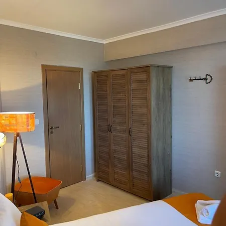 Apartment Grand Monastery Deluxe 5 B 3 *